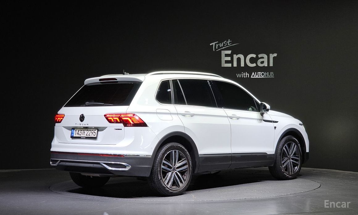 Tiguan 2nd Generation 2.0 TDI 4 Motion Prestige 3
