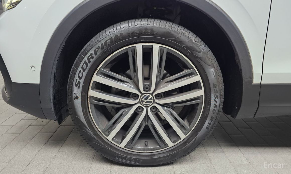 Tiguan 2nd Generation 2.0 TDI 4 Motion Prestige 6