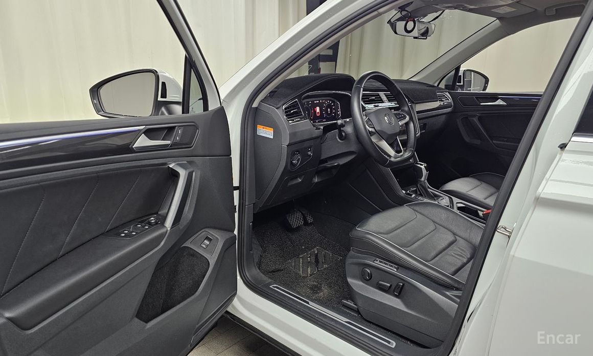 Tiguan 2nd Generation 2.0 TDI 4 Motion Prestige 11