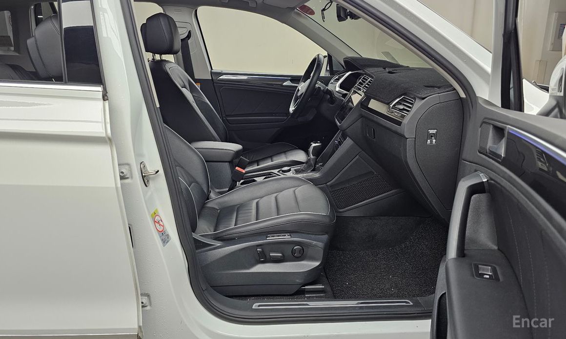 Tiguan 2nd Generation 2.0 TDI 4 Motion Prestige 12