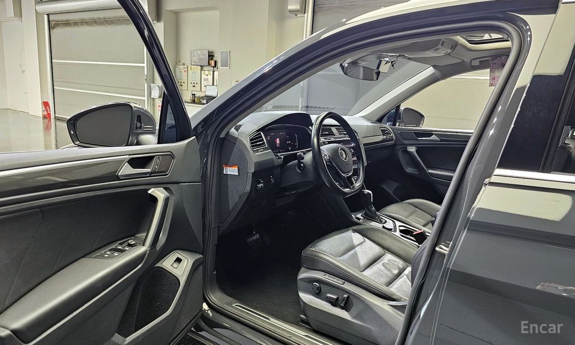 Tiguan 2nd Generation 2.0 TDI 4 Motion Prestige 11