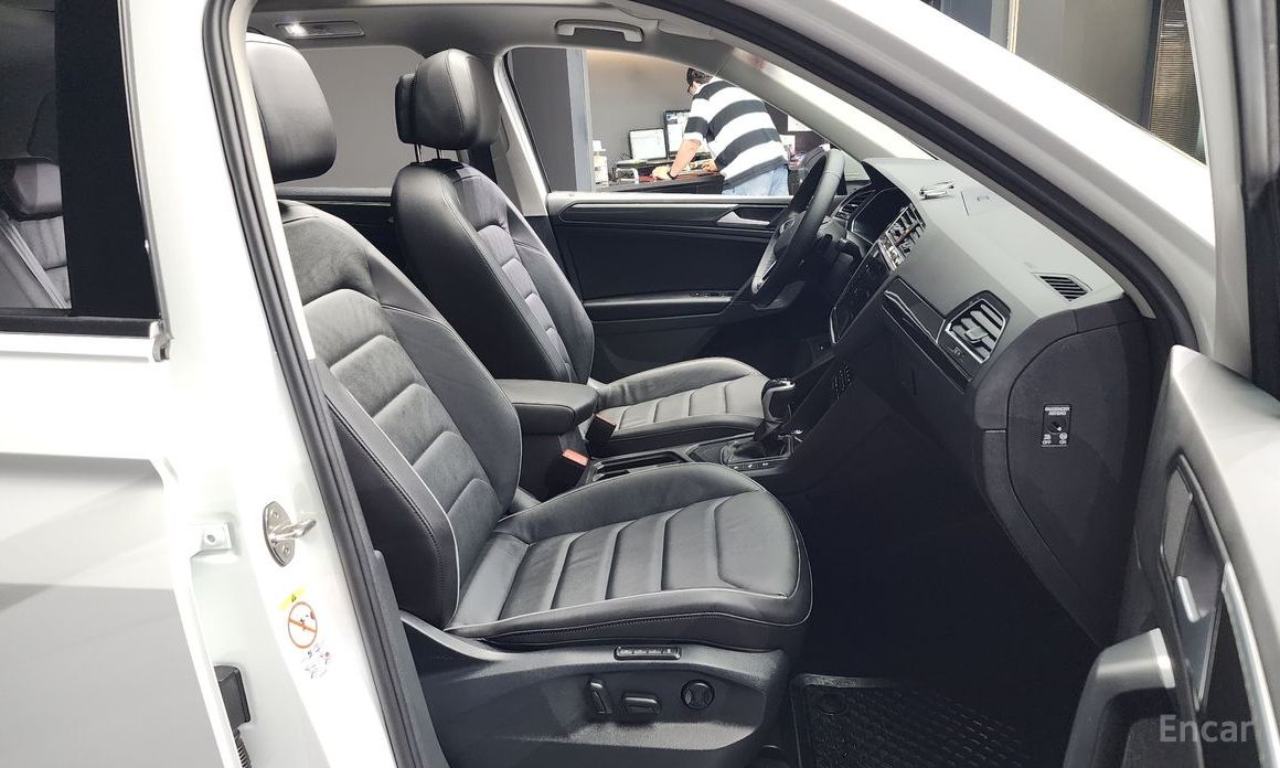 Volkswagen Tiguan 2nd Generation 2.0 TDI Prestige №12