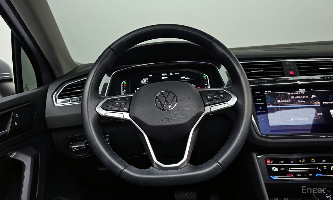Volkswagen Tiguan 2nd Generation 2.0 TDI Prestige №14