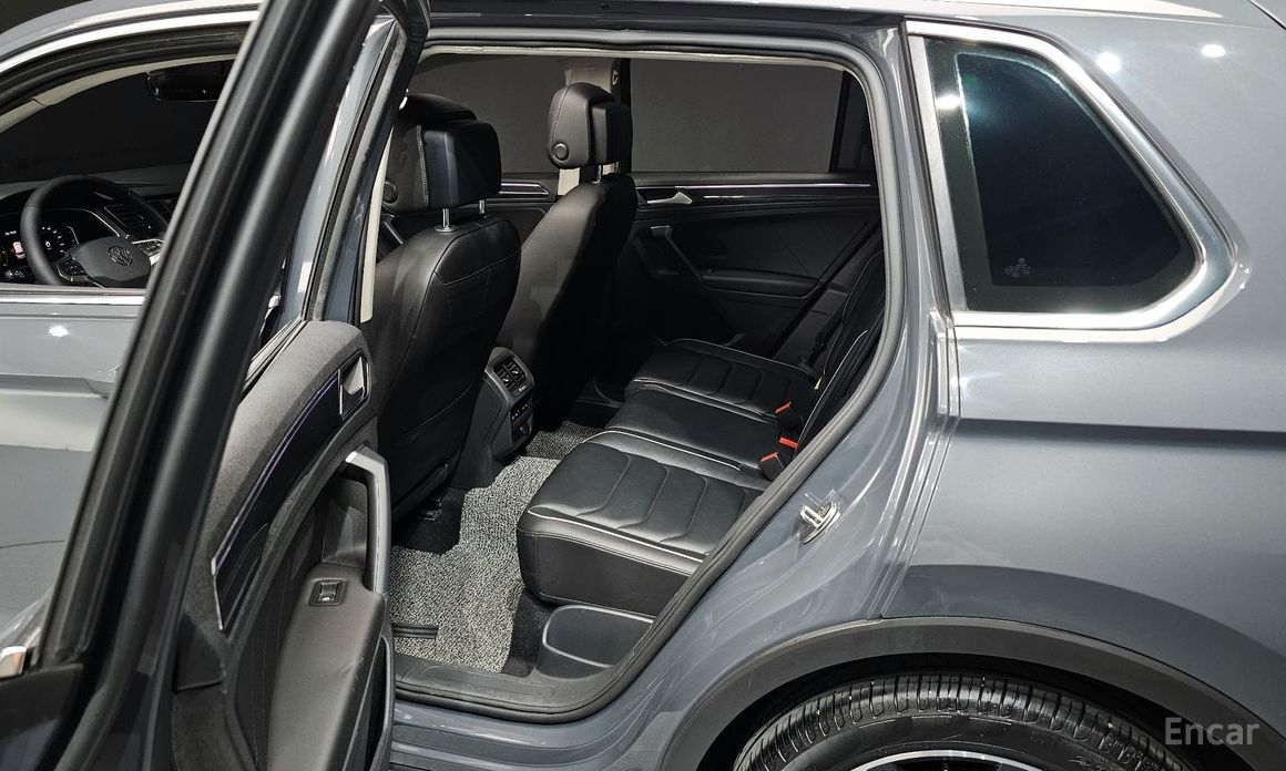 Tiguan 2nd Generation 2.0 TDI Prestige 12
