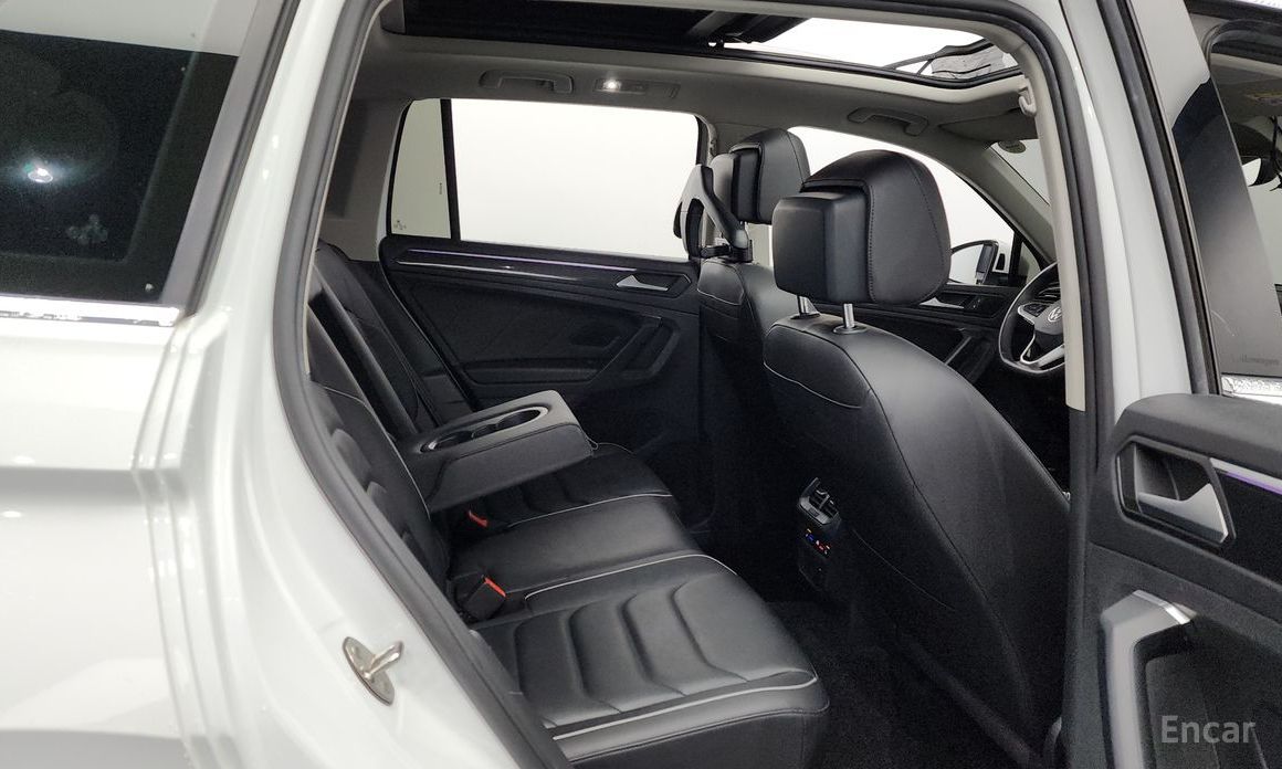 Volkswagen Tiguan 2nd Generation 2.0 TDI Prestige №13