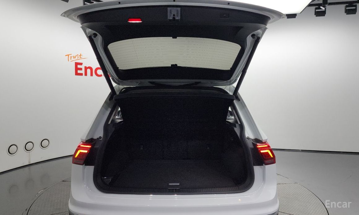 Volkswagen Tiguan 2nd Generation 2.0 TDI Prestige №21