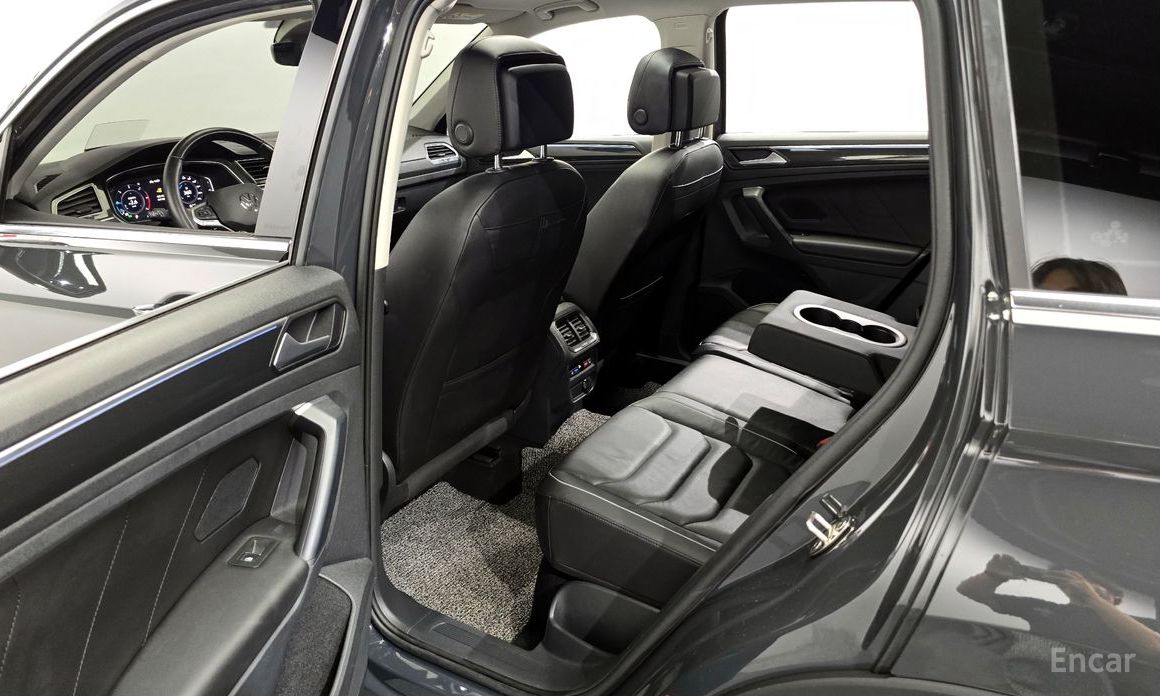 Volkswagen Tiguan 2nd Generation 2.0 TDI Prestige №12