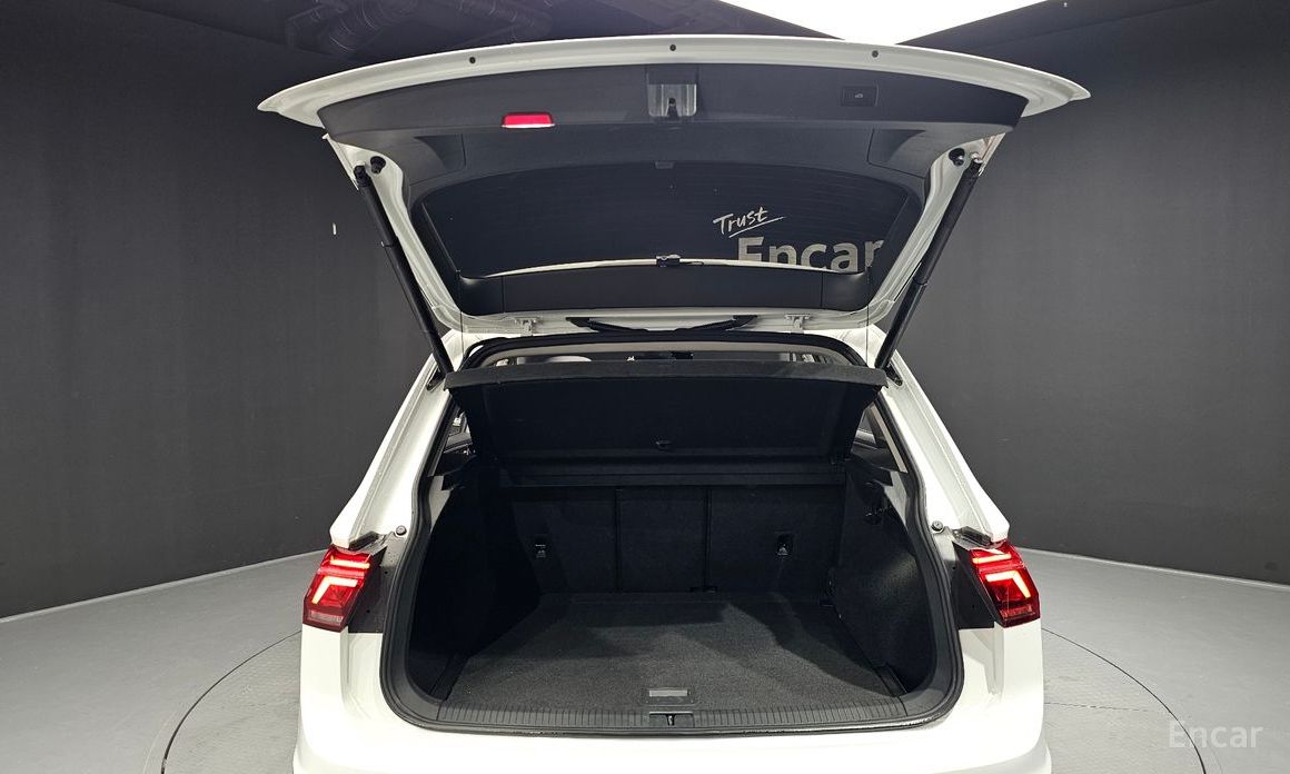 Tiguan 2nd Generation 2.0 TDI Prestige 21