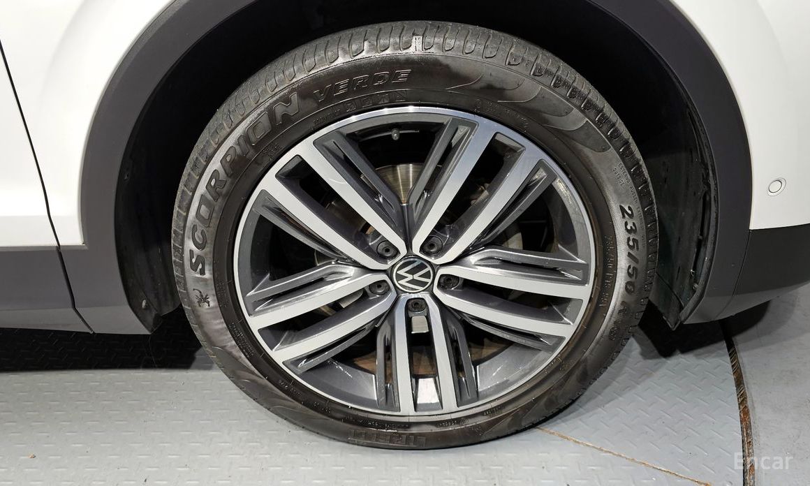 Volkswagen Tiguan 2nd Generation 2.0 TDI Prestige №6