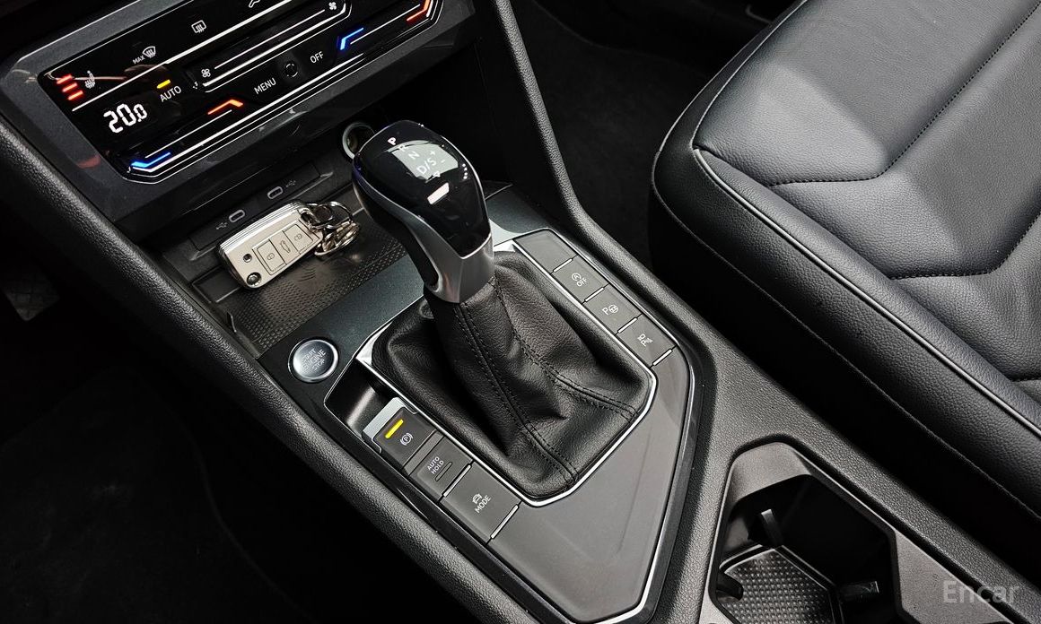 Volkswagen Tiguan 2nd Generation 2.0 TDI Prestige №10