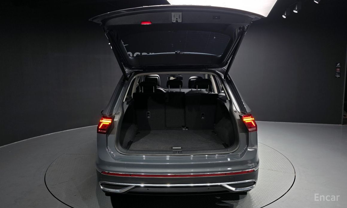 Tiguan 2nd Generation 2.0 TDI Prestige 21