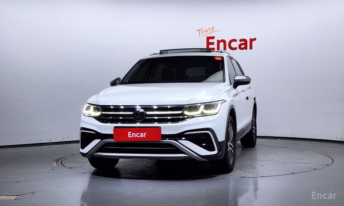 Volkswagen Tiguan Allspace 2.0 TSI Prestige №4