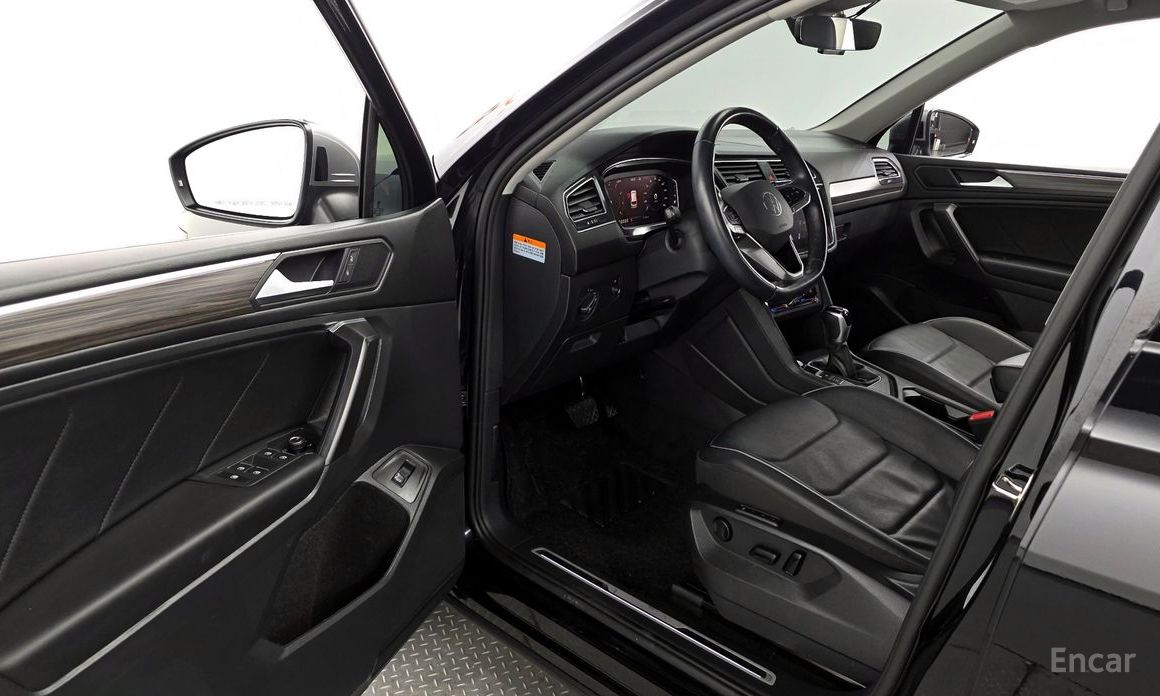 Tiguan Allspace 2.0 TSI Prestige 11