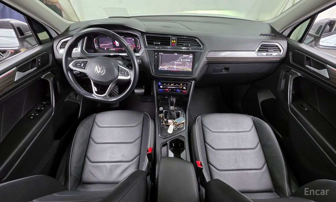 Tiguan Allspace 2.0 TSI Prestige 8
