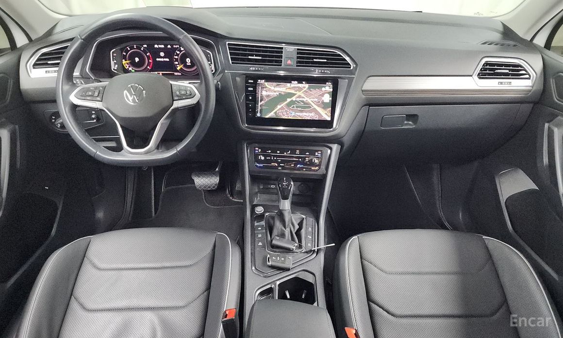 Tiguan Allspace 2.0 TSI Prestige 8