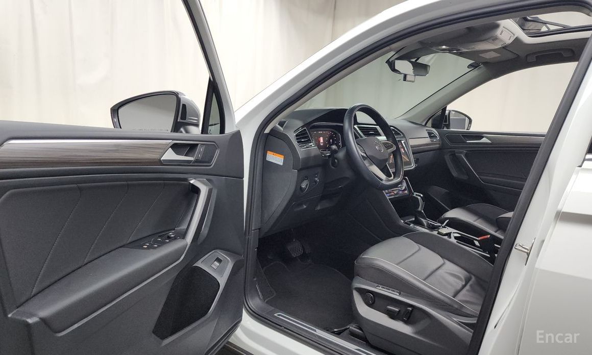 Tiguan Allspace 2.0 TSI Prestige 11