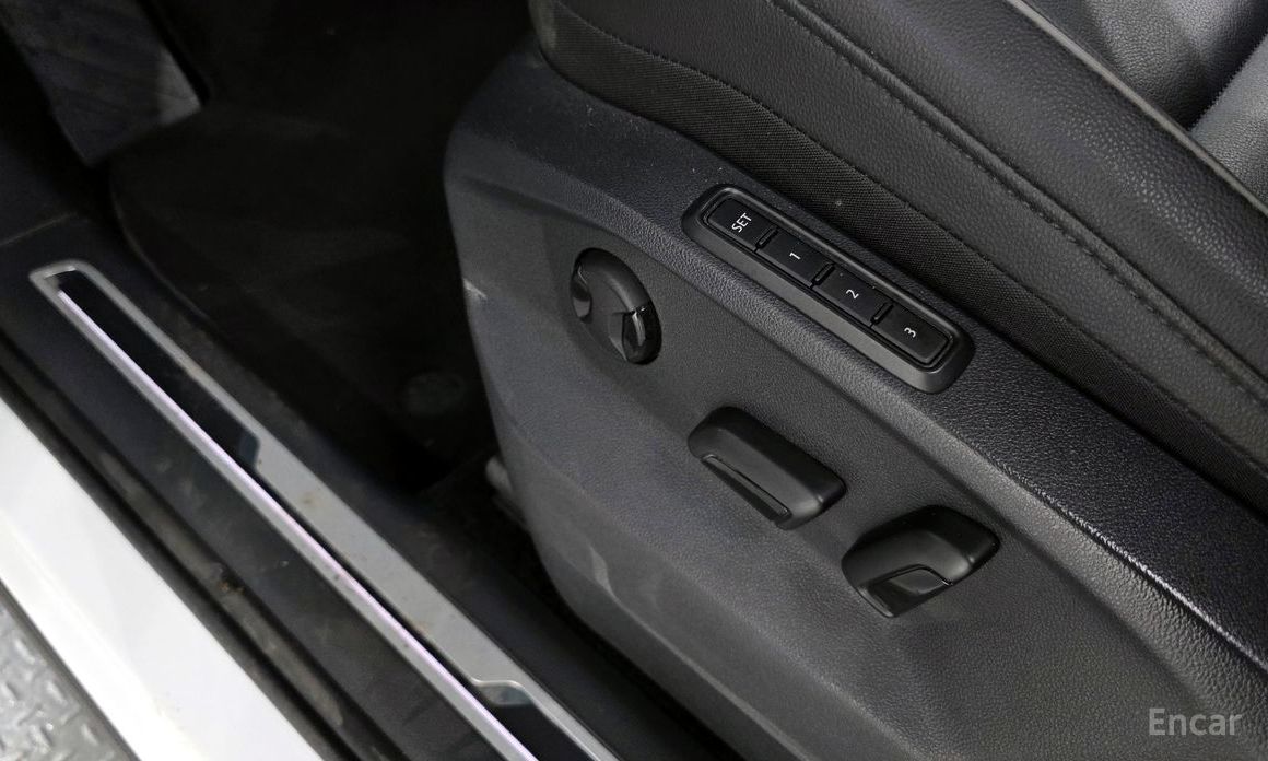 Tiguan Second Generation 2.0 TDI Premium 19