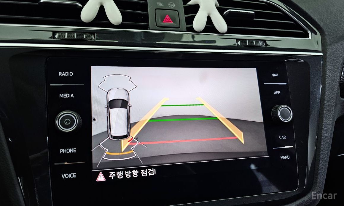 Volkswagen Tiguan Second Generation 2.0 TDI Premium №16