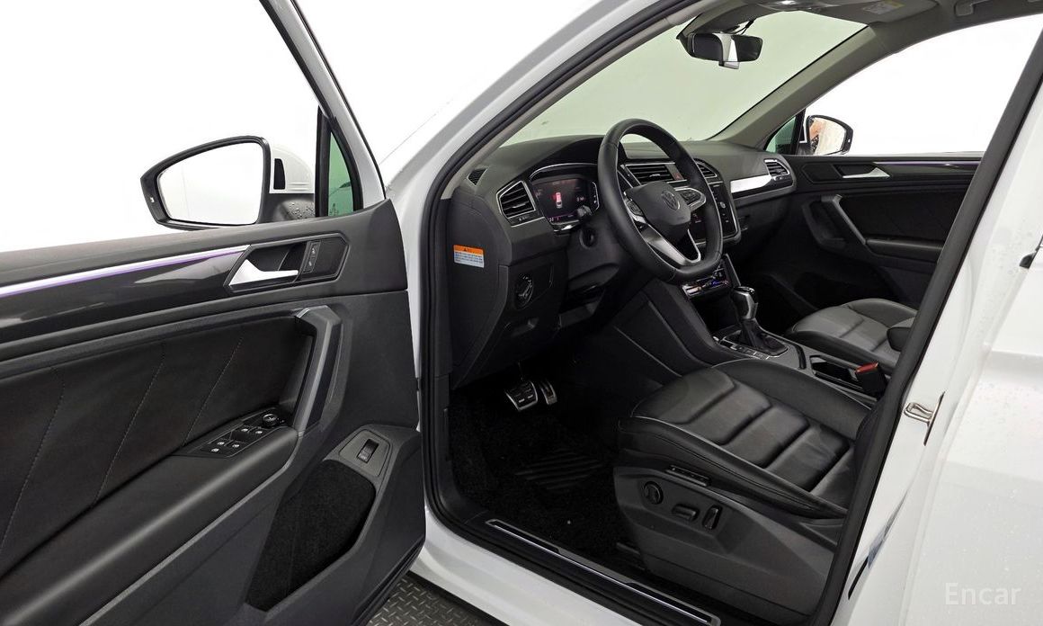 Tiguan Second Generation 2.0 TDI Premium 12