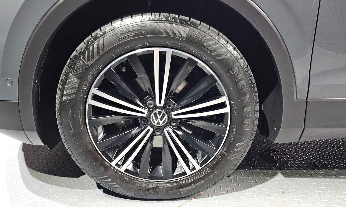 Volkswagen Tiguan Second Generation 2.0 TDI Premium №6