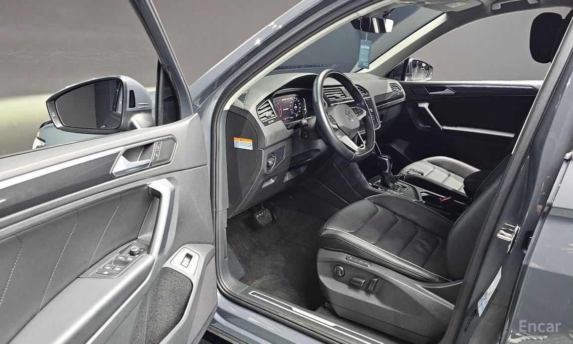Volkswagen Tiguan Second Generation 2.0 TDI Premium №12