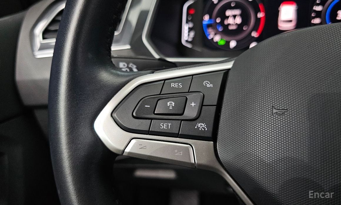 Volkswagen Tiguan Second Generation 2.0 TDI Premium №20