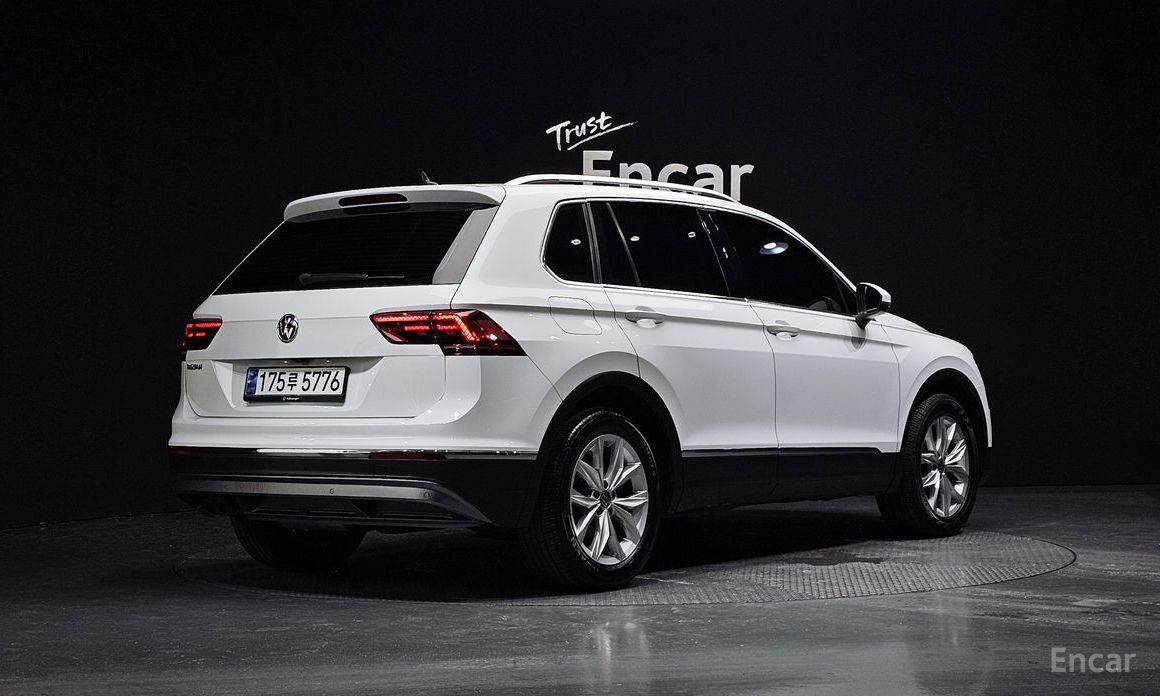 Volkswagen Tiguan Second Generation 2.0 TDI Premium №3