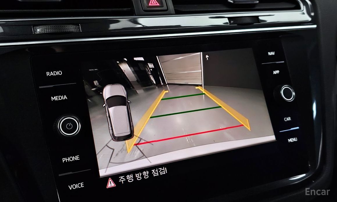 Volkswagen Tiguan Second Generation 2.0 TDI Premium №16