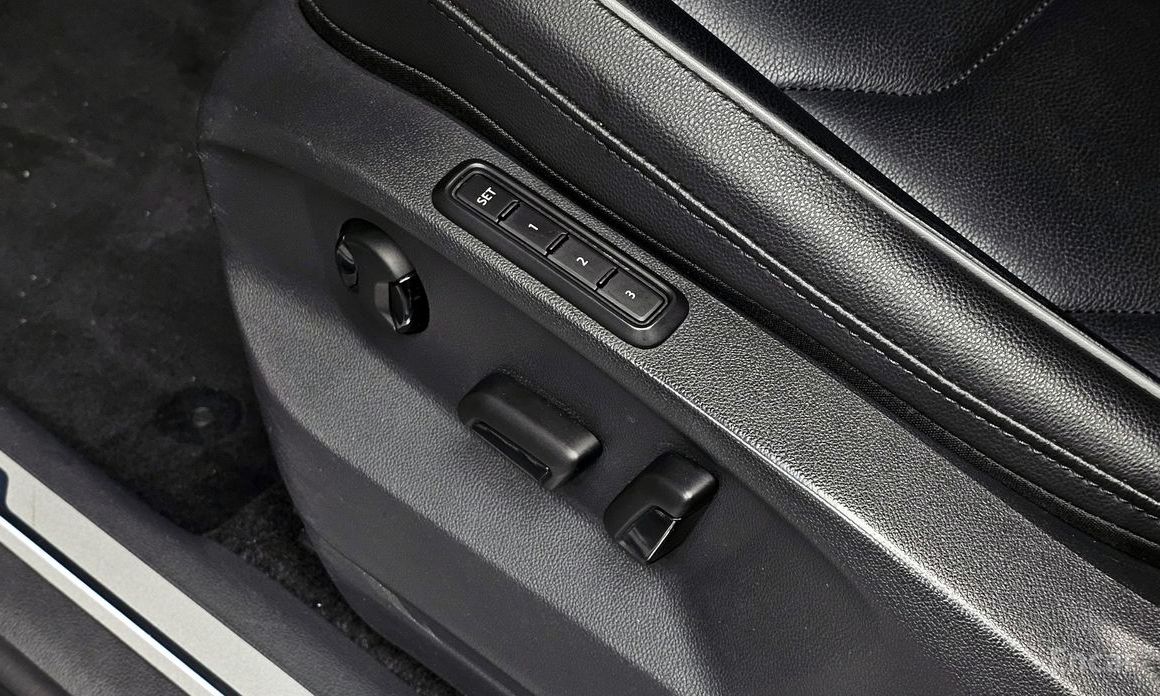 Volkswagen Tiguan Second Generation 2.0 TDI Premium №19