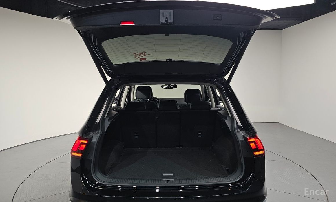 Volkswagen Tiguan Second Generation 2.0 TDI Premium №20