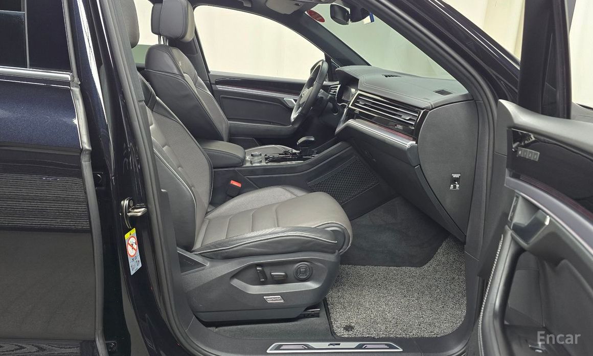 Volkswagen Touareg 3rd Generation 3.0 TDI R-Line №11