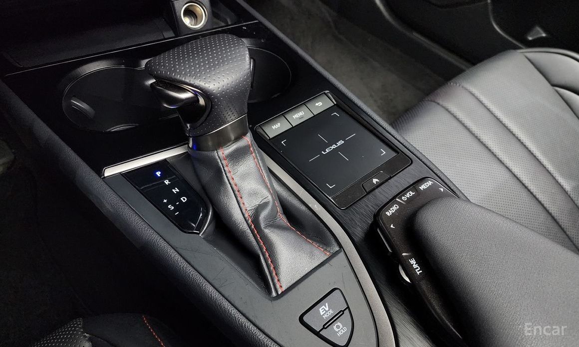 Lexus UX250h2.0 F-Sport 2WD №10