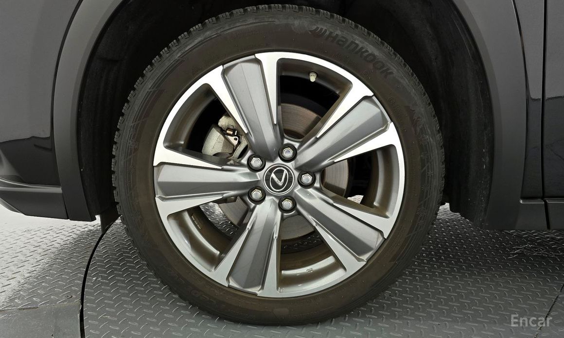 Lexus UX300e2WD №6