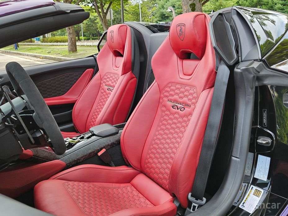 Urakan LP640-4 Evo Spider 11