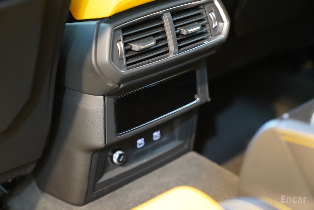 Urus 4. 0 V8 19