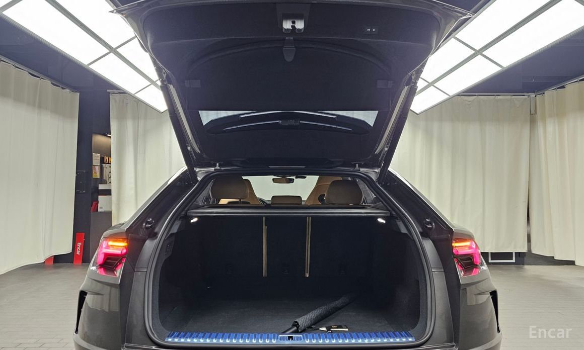 Urus 4. 0 V8 21