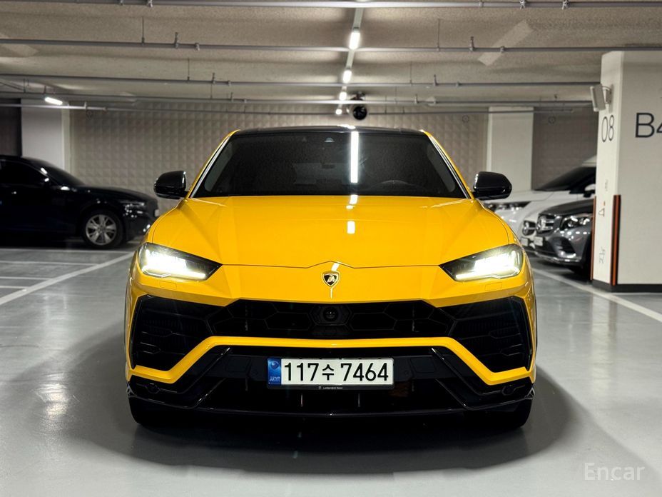 Urus 4. 0 V8 4