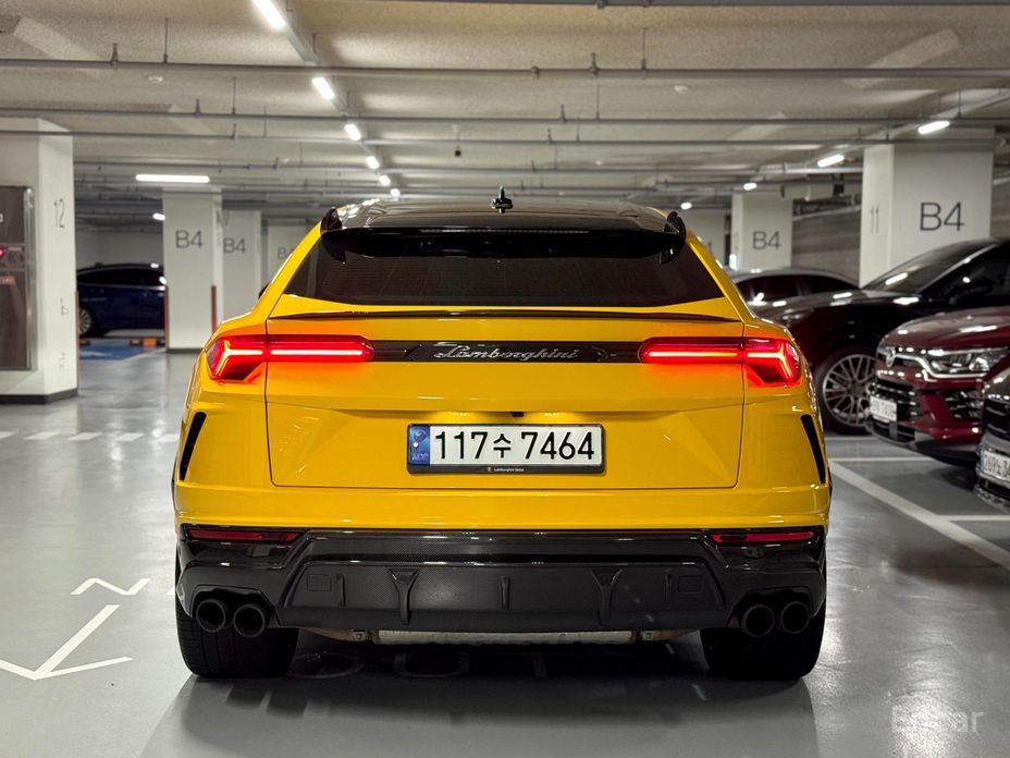 Urus 4. 0 V8 5