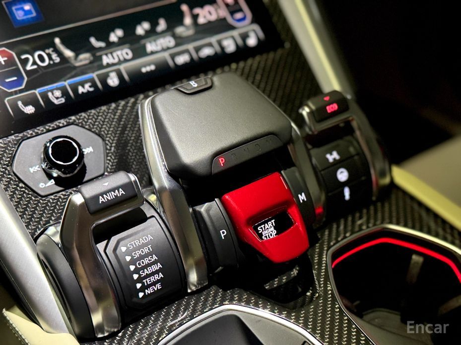 Urus 4. 0 V8 10