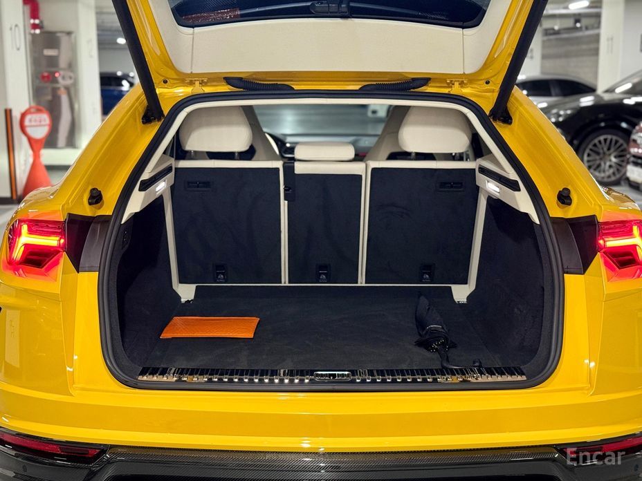 Urus 4. 0 V8 14