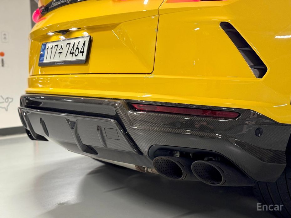 Urus 4. 0 V8 19