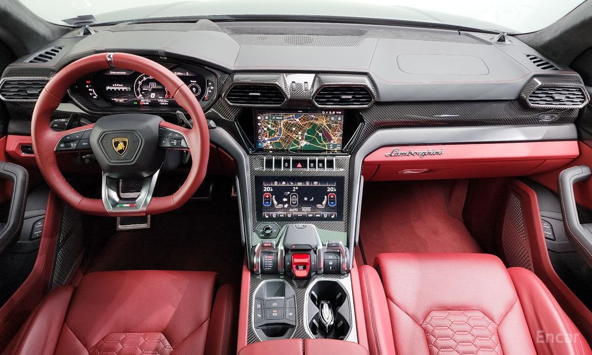 Urus 4. 0 V8 8