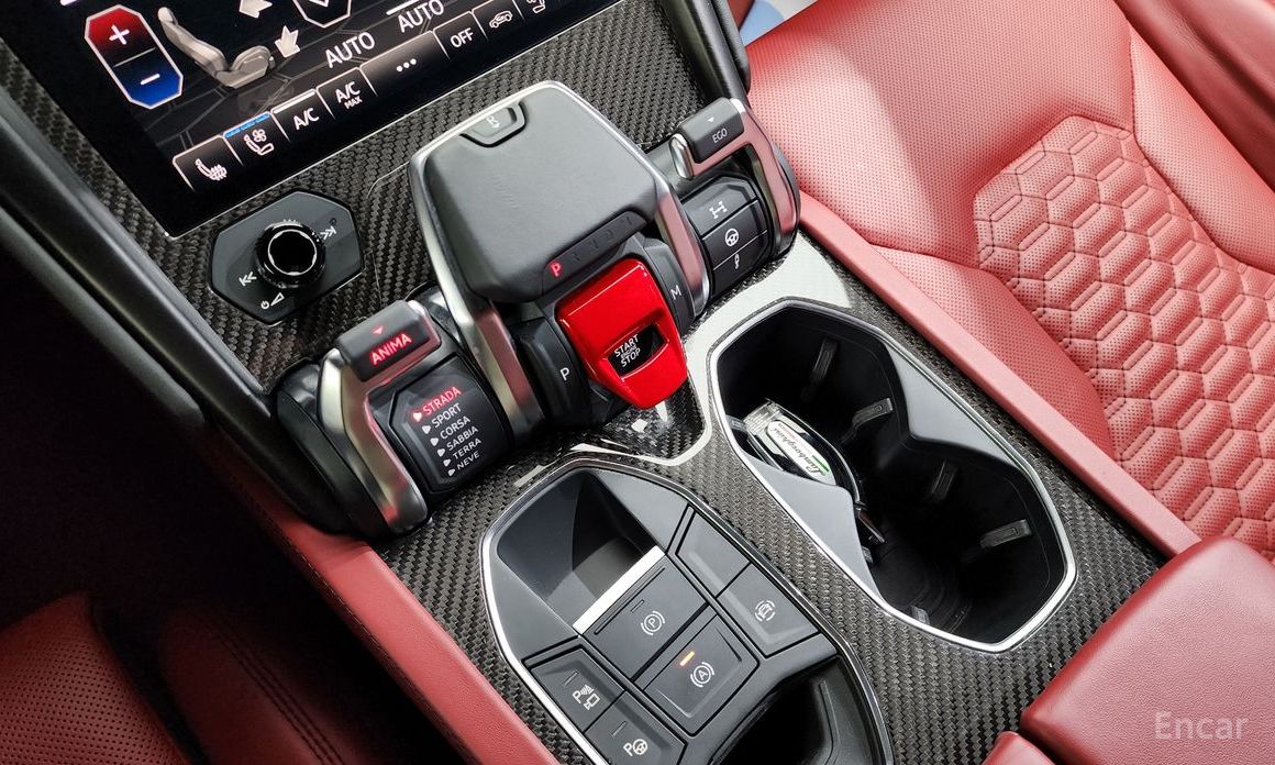 Urus 4. 0 V8 10