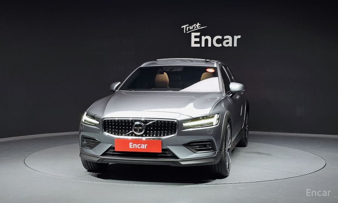 Volvo V60 Cross-country 2nd Generation B5 Pro AWD №4
