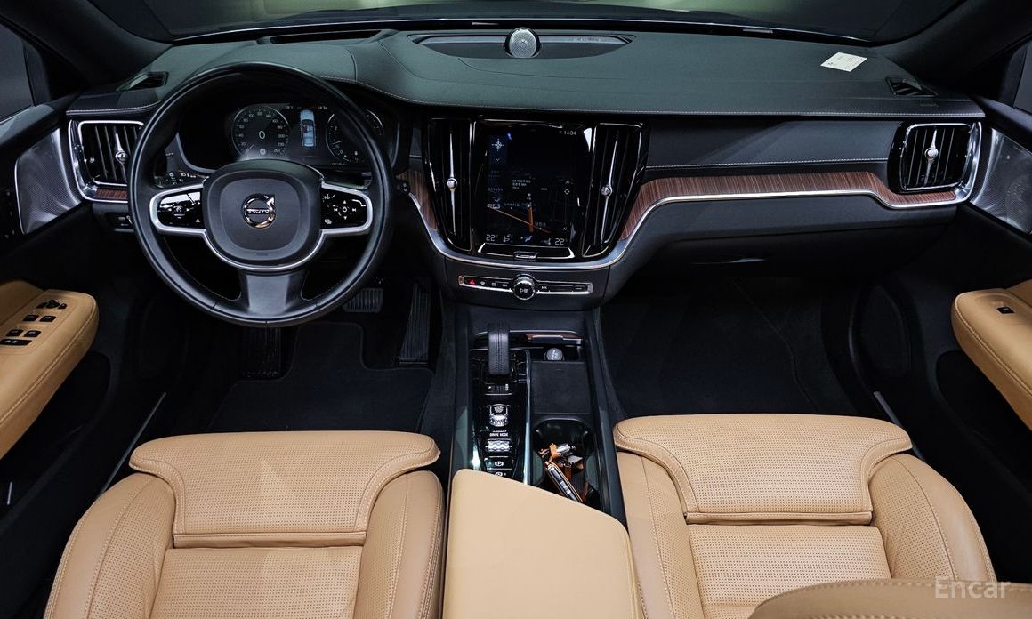 Volvo V60 Cross-country 2nd Generation B5 Pro AWD №8