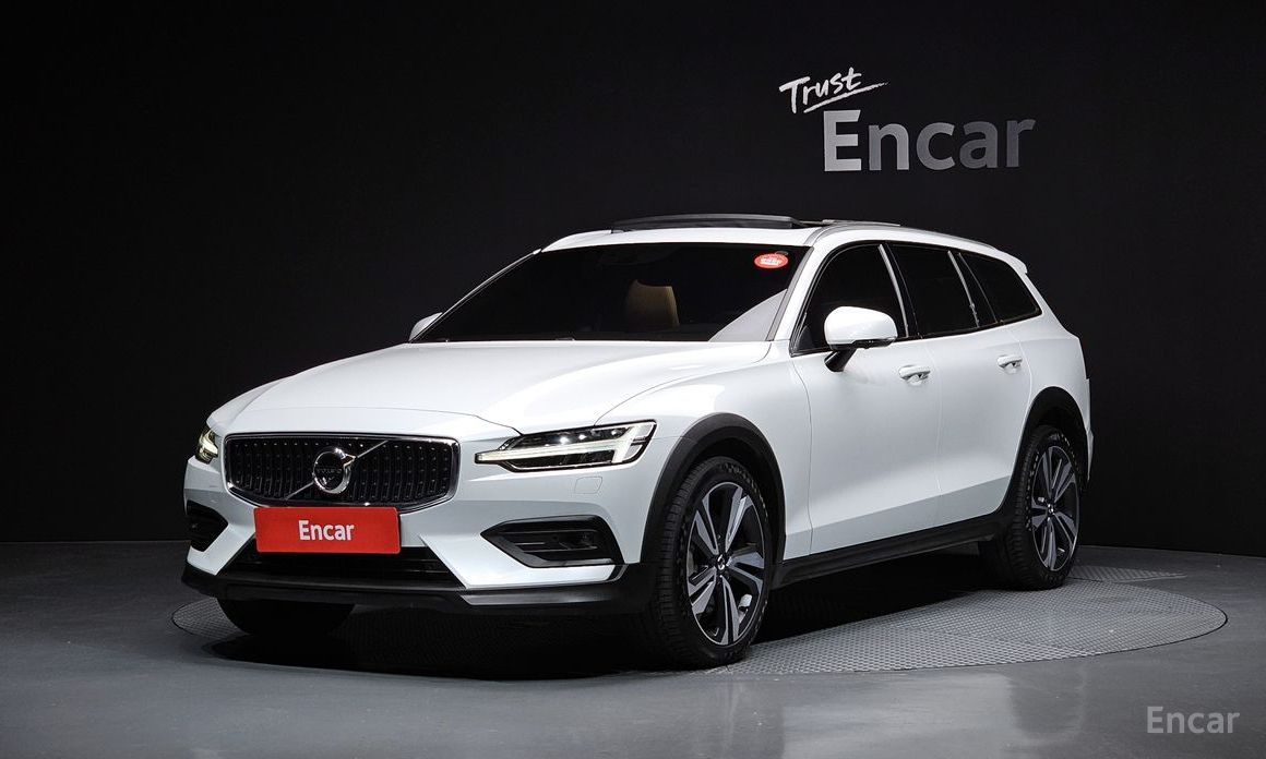 Volvo V60 Cross-country 2nd Generation B5 Pro AWD №2