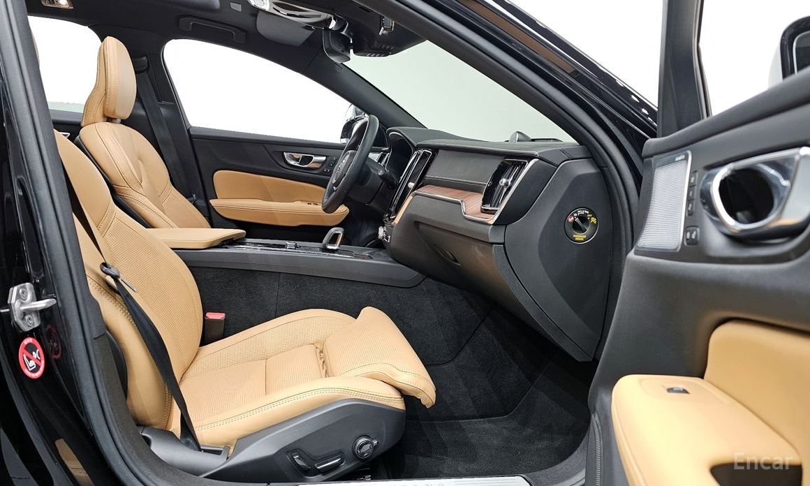 Volvo V60 Cross-country 2nd Generation B5 Pro AWD №11
