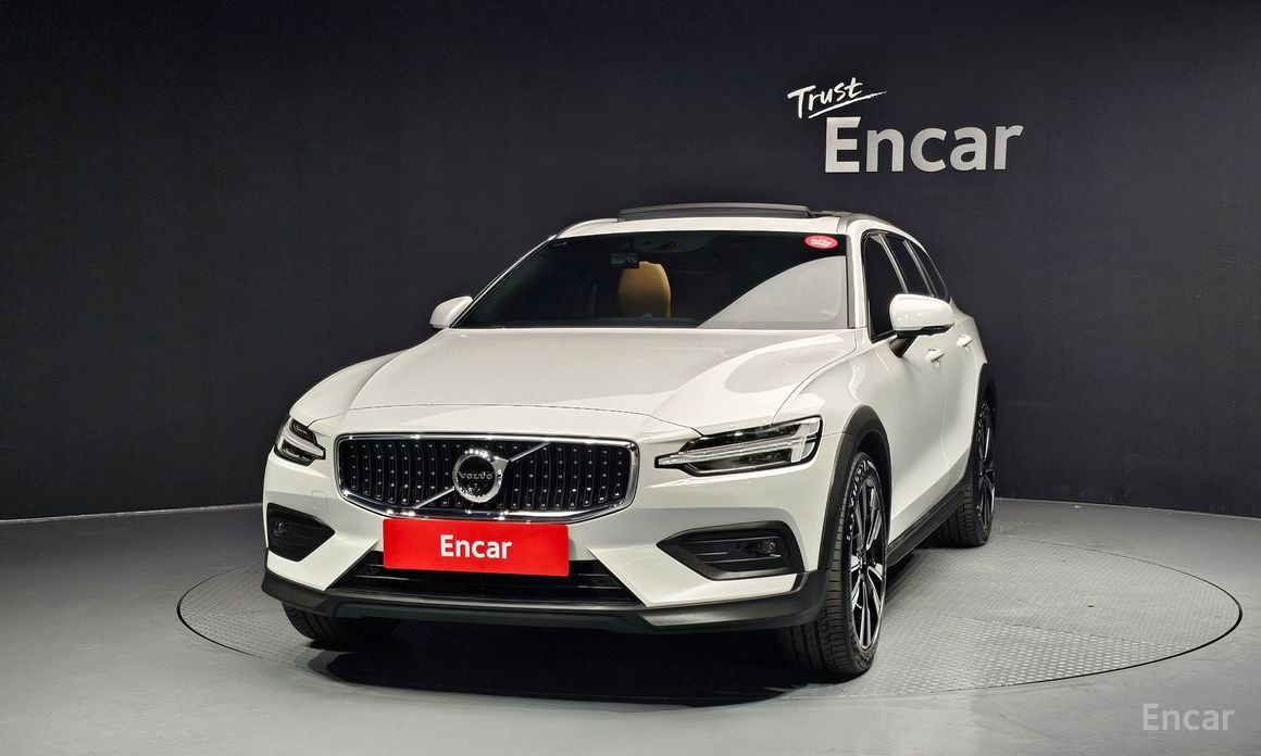 Volvo V60 Cross-country 2nd Generation B5 Pro AWD №4