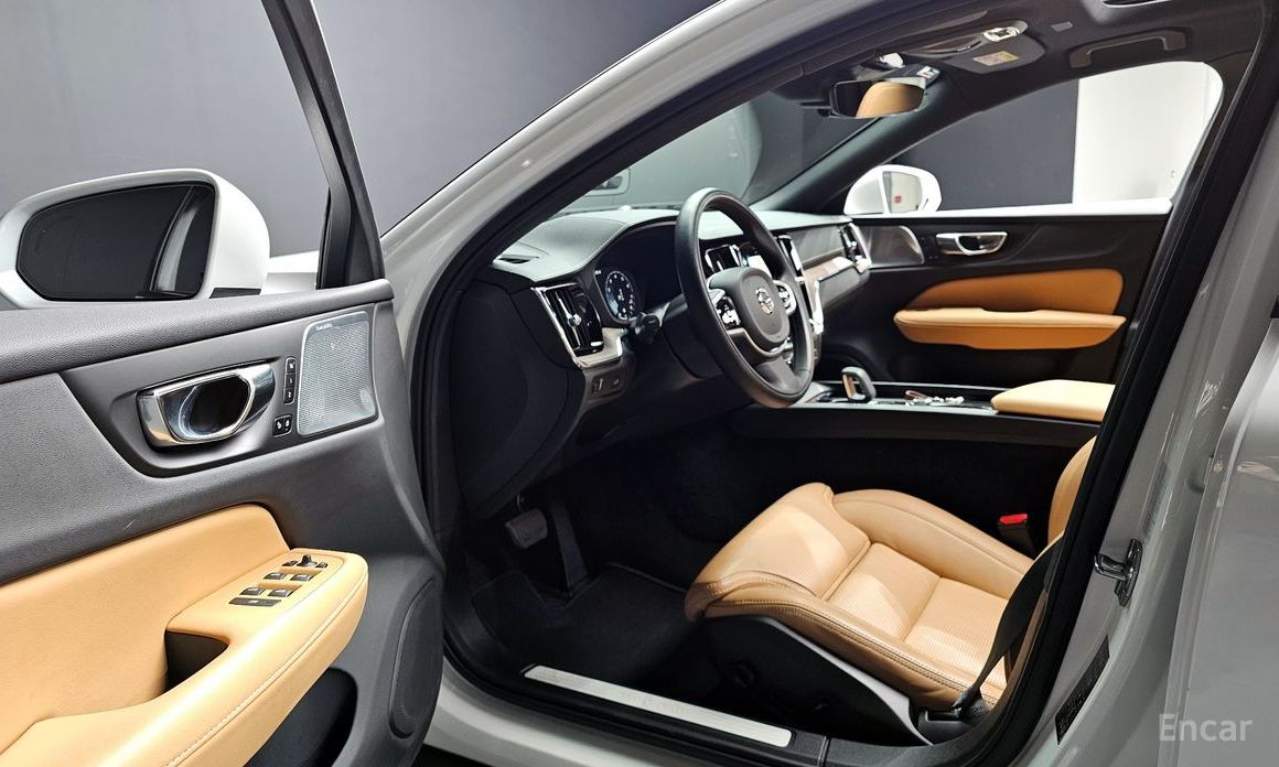 Volvo V60 Cross-country 2nd Generation B5 Pro AWD №13