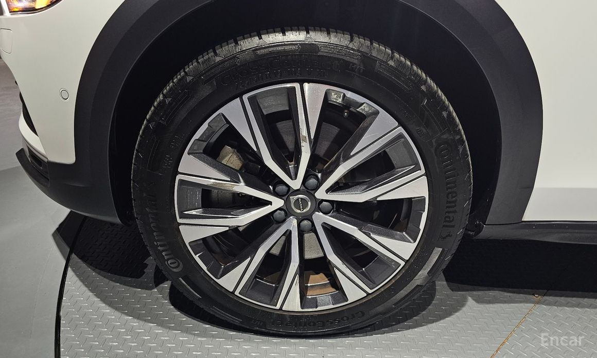 V90 Cross-Country B5 Pro AWD 6